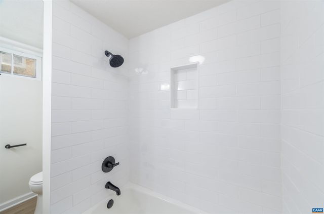 1036 LOCUST AVE, Charlottesville, VA 22901