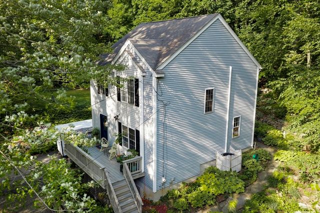 271 Mashapaug Rd, Holland, MA 01521