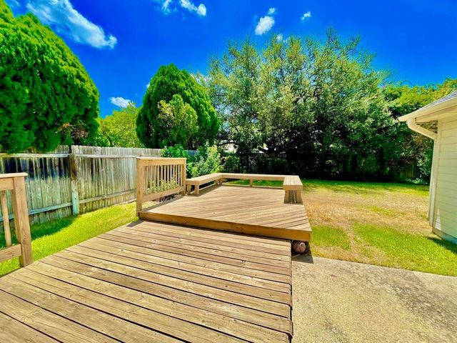 902 Cashew LN, Cedar Park, TX 78613