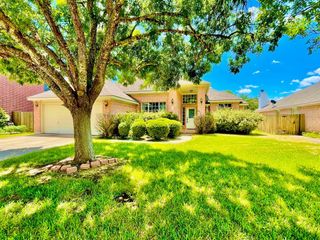 902 Cashew LN, Cedar Park, TX 78613