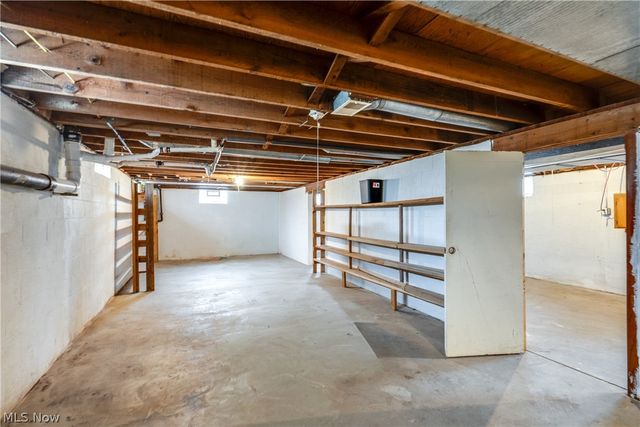 1306 N Plainview Drive, Copley, OH 44321