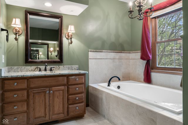 9816 Stowaway Cove, Fort Wayne, IN 46835