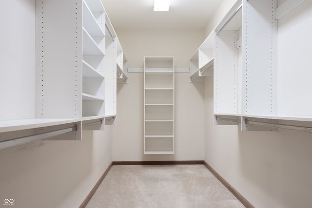 9816 Stowaway Cove, Fort Wayne, IN 46835
