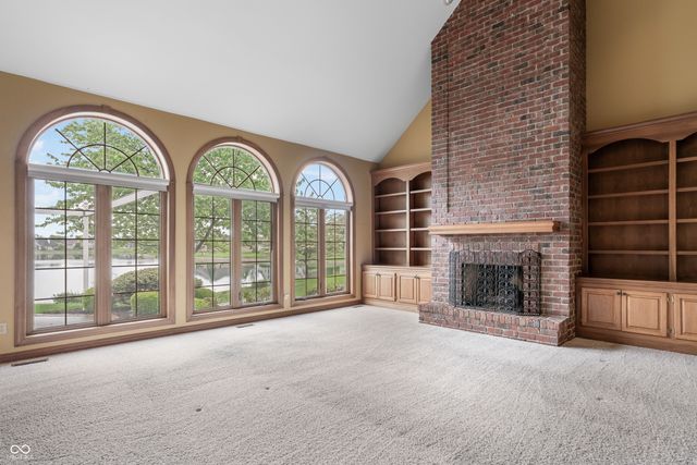 9816 Stowaway Cove, Fort Wayne, IN 46835