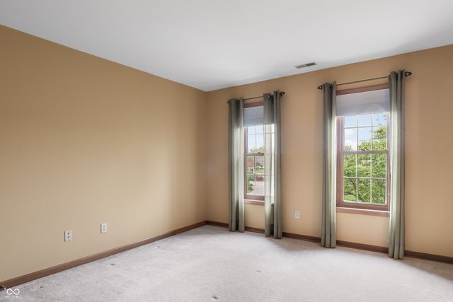 9816 Stowaway Cove, Fort Wayne, IN 46835