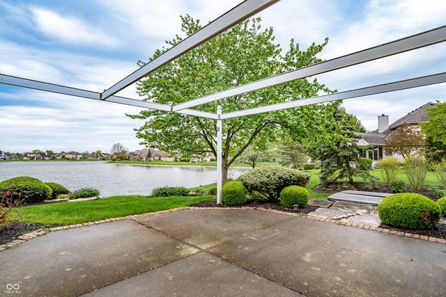 9816 Stowaway Cove, Fort Wayne, IN 46835