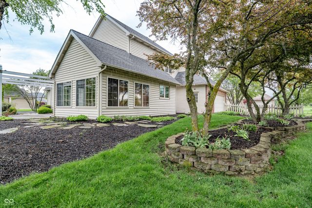 9816 Stowaway Cove, Fort Wayne, IN 46835