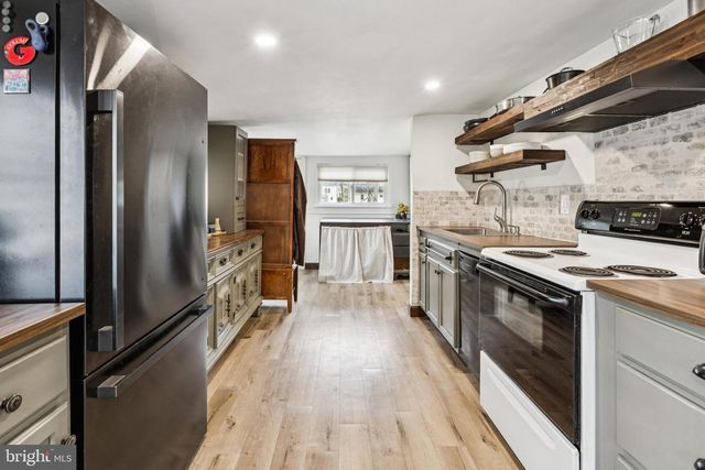 30 FERN ST, Browns Mills, NJ 08015