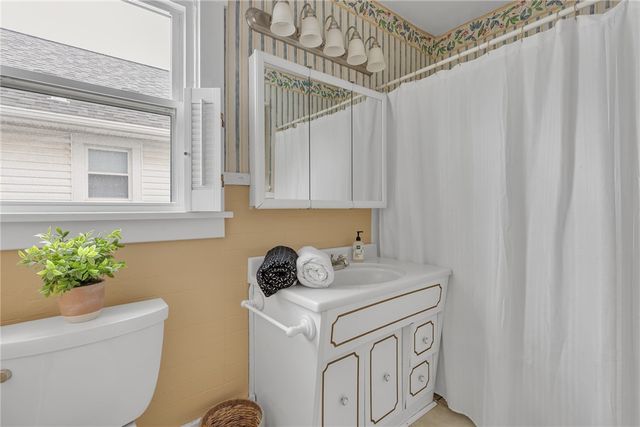 1123 4th St, Beaver, PA 15009