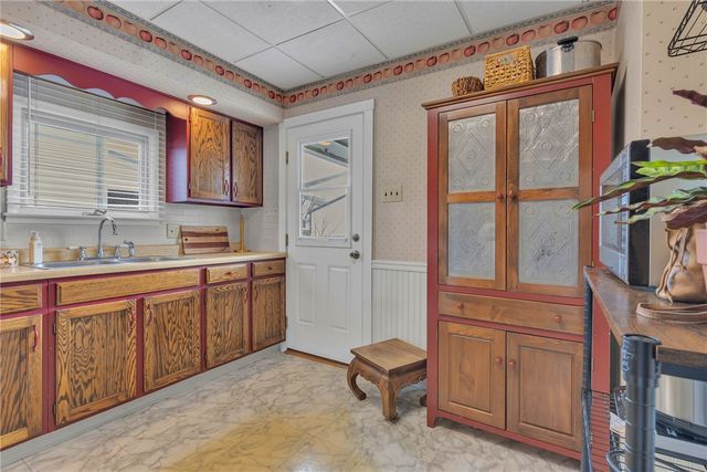 1123 4th St, Beaver, PA 15009