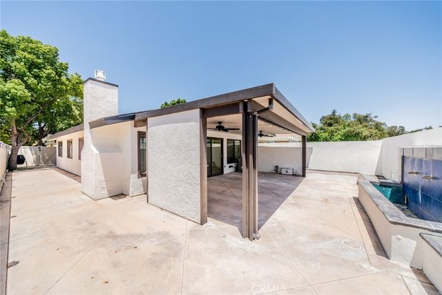 1122 Monroe, Lake Elsinore, CA 92530