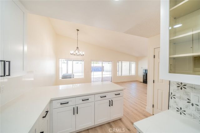 1122 Monroe, Lake Elsinore, CA 92530