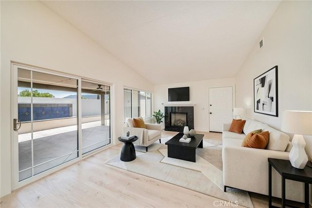1122 Monroe, Lake Elsinore, CA 92530