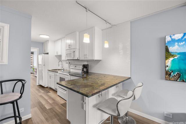 1720 Ala Moana Boulevard 1205A, Honolulu, HI 96815