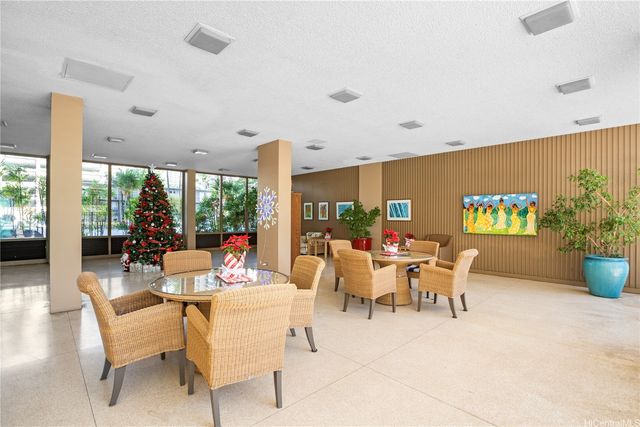 1720 Ala Moana Boulevard 1205A, Honolulu, HI 96815