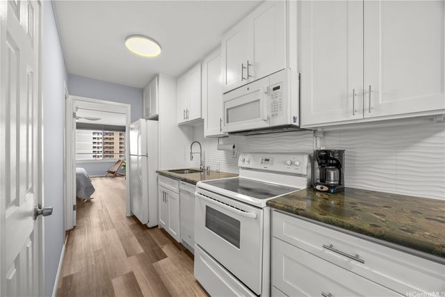 1720 Ala Moana Boulevard 1205A, Honolulu, HI 96815