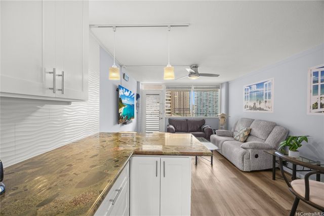 1720 Ala Moana Boulevard 1205A, Honolulu, HI 96815