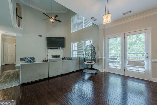 890 Sapphire Lane, Sugar Hill, GA 30518