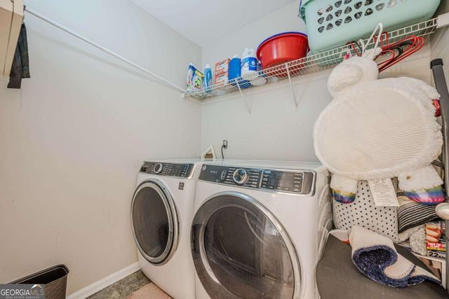 890 Sapphire Lane, Sugar Hill, GA 30518