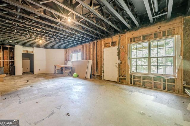 890 Sapphire Lane, Sugar Hill, GA 30518