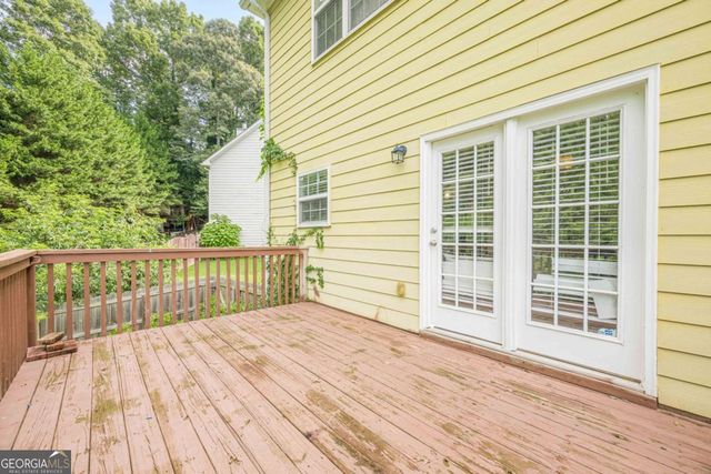 890 Sapphire Lane, Sugar Hill, GA 30518