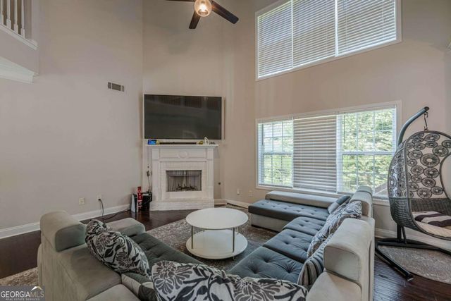 890 Sapphire Lane, Sugar Hill, GA 30518