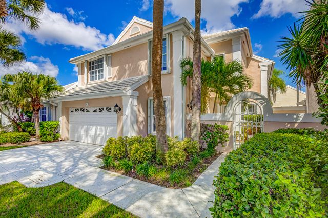 17 Selby Lane, Palm Beach Gardens, FL 33418