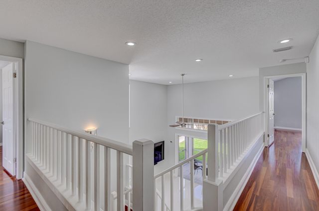 17 Selby Lane, Palm Beach Gardens, FL 33418