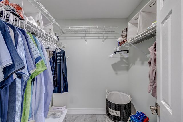 17 Selby Lane, Palm Beach Gardens, FL 33418