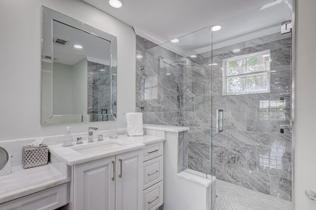 17 Selby Lane, Palm Beach Gardens, FL 33418