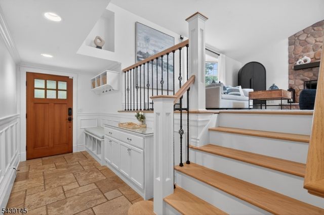 32 Bergen Rd, New Providence Boro, NJ 07974