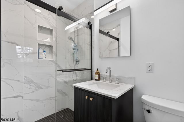 32 Bergen Rd, New Providence Boro, NJ 07974