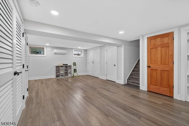 32 Bergen Rd, New Providence Boro, NJ 07974