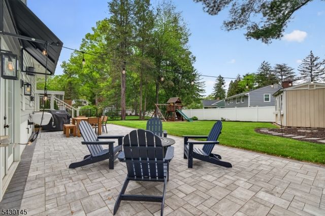 32 Bergen Rd, New Providence Boro, NJ 07974