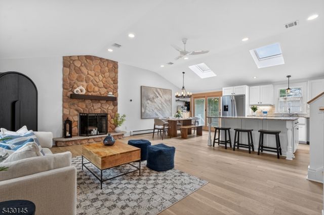 32 Bergen Rd, New Providence Boro, NJ 07974