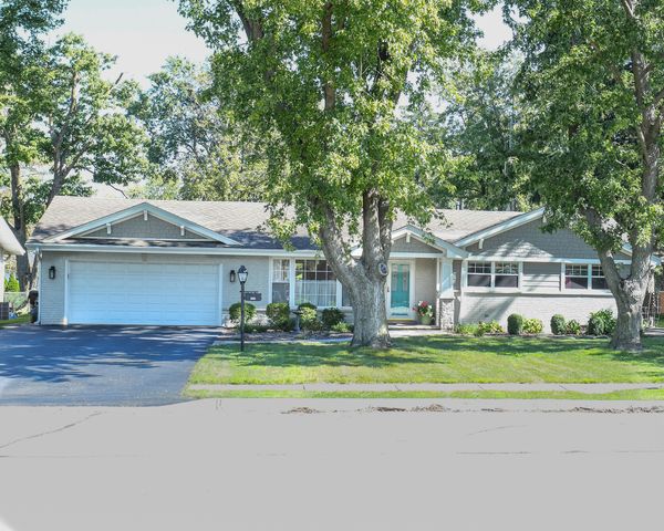 133 Linden Drive, Frankfort, IL 60423