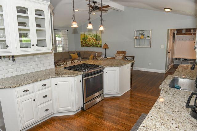 133 Linden Drive, Frankfort, IL 60423
