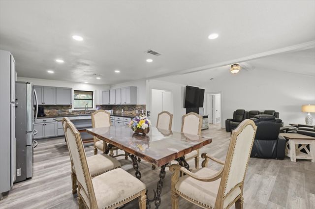 1118 Private Road 425, Whitewright, TX 75491