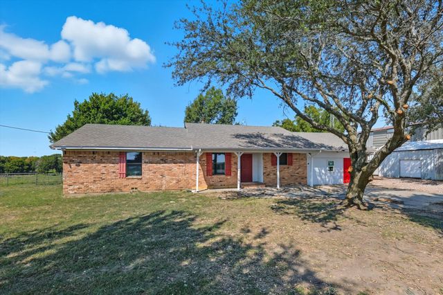 1118 Private Road 425, Whitewright, TX 75491
