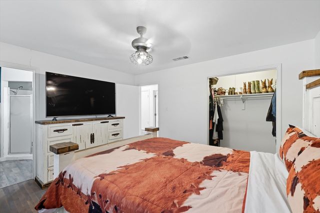 1118 Private Road 425, Whitewright, TX 75491