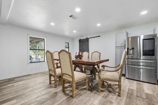 1118 Private Road 425, Whitewright, TX 75491