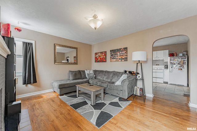 1717 E Keys Avenue, Springfield, IL 62702