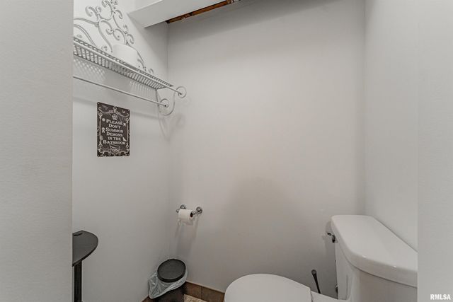 1717 E Keys Avenue, Springfield, IL 62702