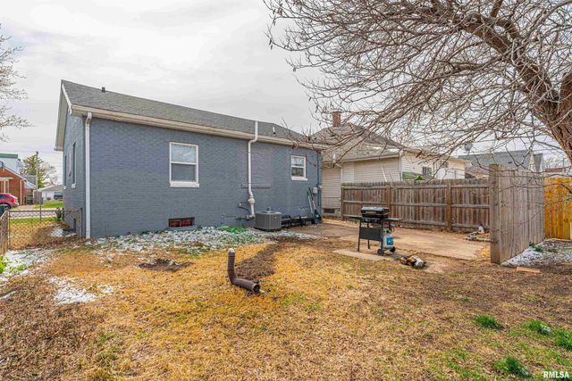 1717 E Keys Avenue, Springfield, IL 62702