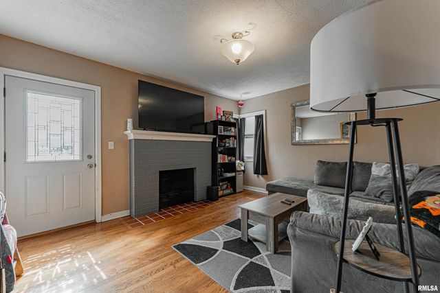 1717 E Keys Avenue, Springfield, IL 62702