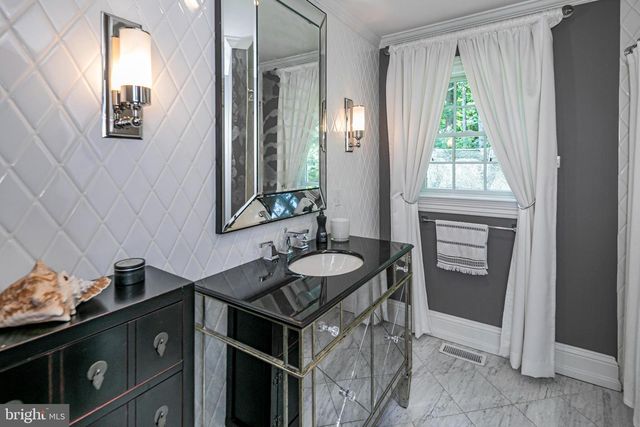 438 WENDOVER DR, Princeton, NJ 08540