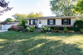 2625 Vercoe Avenue, Waukegan, IL 60087