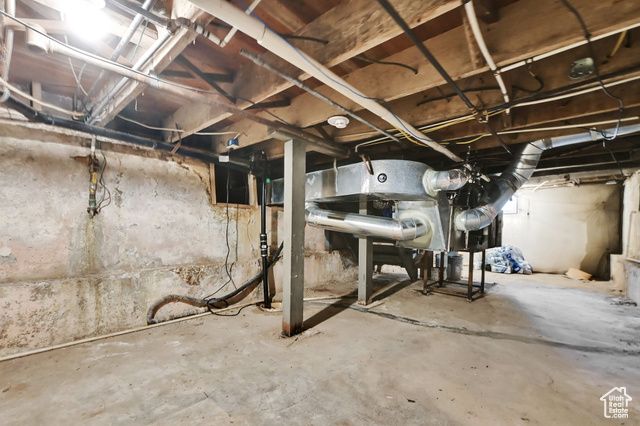 1024 S OAK ST, Ogden, UT 84401