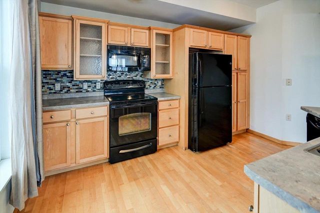 8280 Starr Grass Drive, Madison, WI 53719