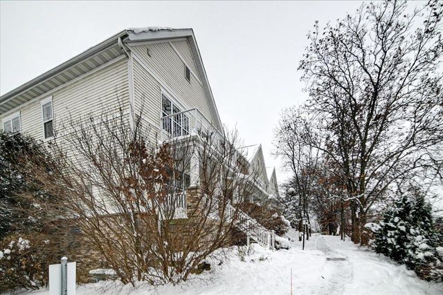 8280 Starr Grass Drive, Madison, WI 53719